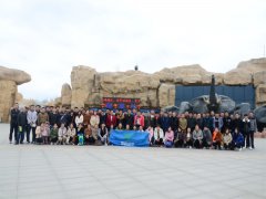 公司組織員工春游，熔煉團(tuán)隊(duì)